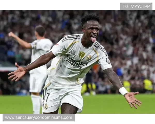 维尼修斯早期生涯解析：皇马初期低迷如何成为关键转折