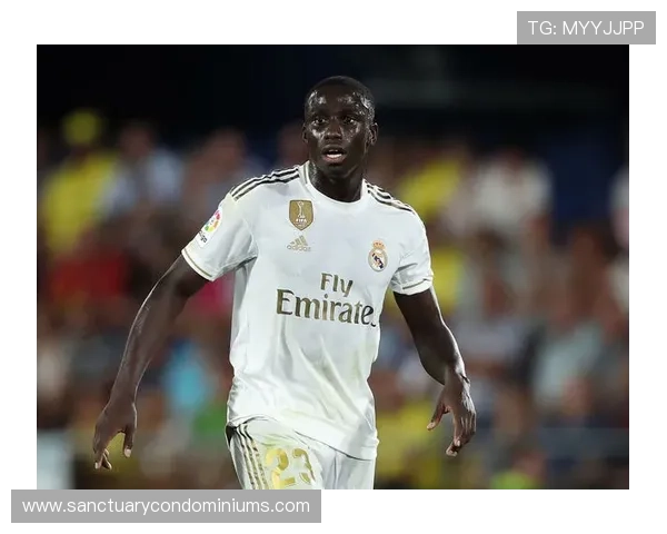 库尔图瓦+拉莫斯+米利唐:皇马钢铁防线解析 库尔图瓦+拉莫斯+米利唐:皇马钢铁防线解析