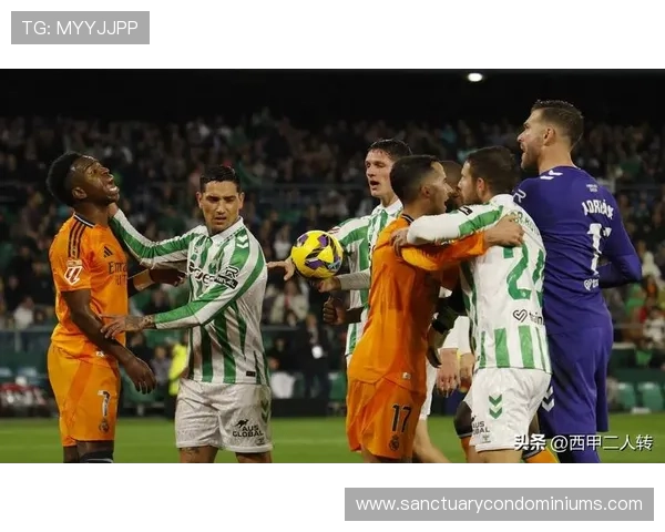 皇马中场失控问题成为近期焦点，是否对赛季走势形成制约逐步显现